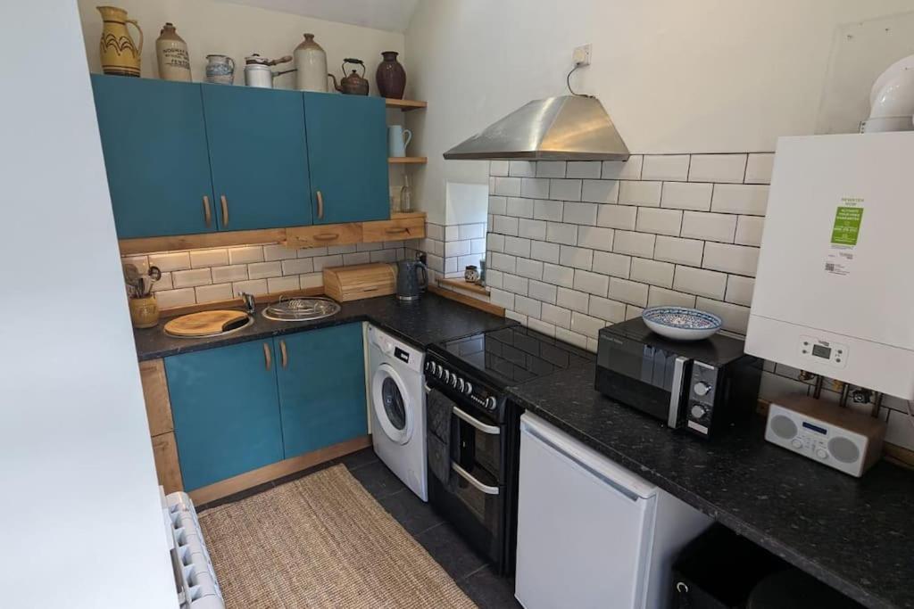 Rhyd Y Geifr, Cosy Barn Conversion In Maerdy Holiday home *